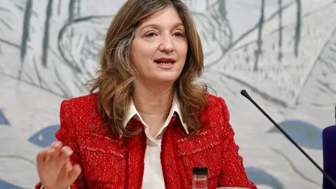 La rectora de la Universidad de León, Nuria González, presenta la séptima edición de Expociencia Unileón. Foto: Campillo.