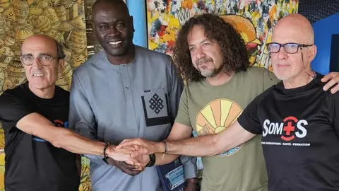 La iniciativa Somos SOS ha cerrado una de sus acciones más ambiciosas con un balance que trasciende cifras y logística. Lo que comenzó como una llamada a la colaboración en León terminó convirtiéndose en una experiencia colectiva de entrega personal, cooperación profesional y transformación social en la localidad senegalesa de Niague.