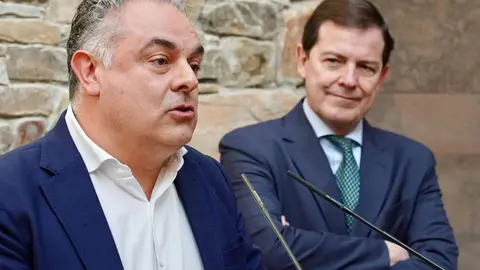 Alfonso Fernández Mañueco durante su presencia en la localidad leonesa de Astorga, donde aprovechó la ocasión para visitar el Palacio Episcopal, “una de las pocas cosas hechas fuera de Cataluña por Antonio Gaudí”, además en el año que se conmemora el centenario de su muerte. Foto: Campillo