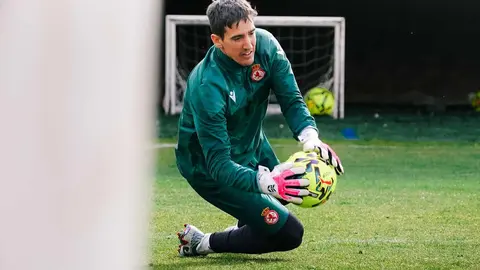 El nuevo entrenador de la Cultural y Deportiva Leonesa toma el mando de una Cultural en apuros con quince jornadas por delante y un calendario que exige reacción inmediata.