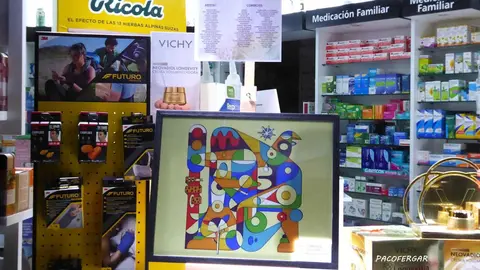 San Mamés exhibe arte en 42 escaparates durante marzo. Veinticinco creadores muestran sus obras en comercios de la avenida leonesa en la segunda edición de esta iniciativa cultural. Fotos: Pacofergar