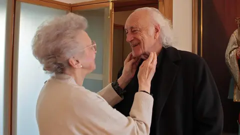 Amancio Prada con la presidenta de la Fundación Eutherpe, Margarita Moráis. Foto: Peio García.