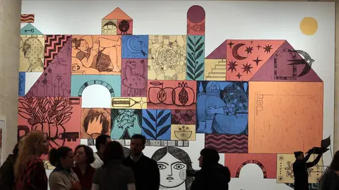 Presentación de la exposición ‘¿No hay nada como el hogar?’ con la presencia del director del Musac, Álvaro Rodríguez Fominaya, y la comisaria, Monserrat Pis Marcos. Fotos: Peio García.