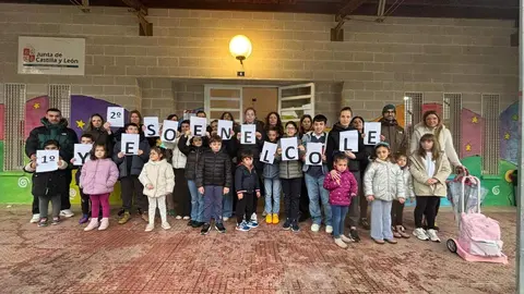 Las ampas de múltiples colegios de la provincia realizaron actos de protesta para reclamar que Primero y Segundo de la ESO se impartan el los centros.