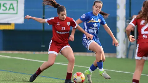 Las leonesas se complican la vida tras no poder sumar ante uno de los rivales de la parte baja, que aprovechó mejor las oportunidades. Fotos: Aroa Caño.