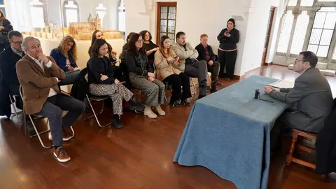 Nombramiento de los medios de comunicación como embajadores del Palacio de Gaudí de Astorga, con motivo del centenario de la muerte del arquitecto catalán.