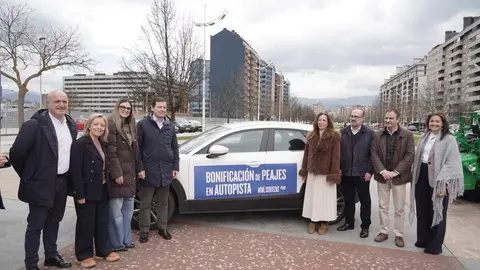 El candidato del Partido Popular de Castilla y León a la reelección como presidente de la Junta, Alfonso Fernández Mañueco, ofrece un mitin en Ponferrada (León). Foto: Rubén Cacho.