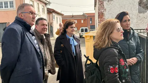 UPL denuncia que los alumnos del colegio de Cembranos dan clases en casetas de obra. Foto: UPL