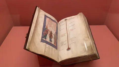 La exposición 'Reina ella. Urraca I de León' podrá visitarse en el Museo de León hasta el 7 de junio. Fotos: A.F.R.