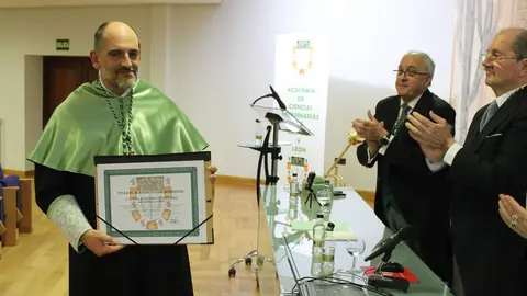 Juan José Ayuso se incorpora a la Academia de Ciencias Veterinarias de Castilla y León. Foto: ACVCyL.