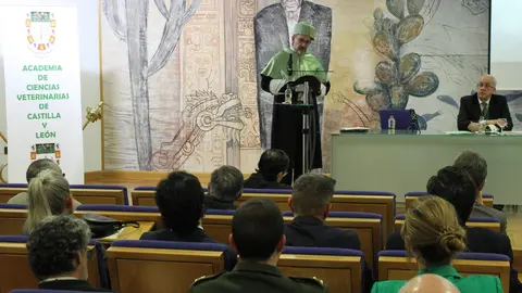 Juan José Ayuso se incorpora a la Academia de Ciencias Veterinarias de Castilla y León. Foto: ACVCyL.