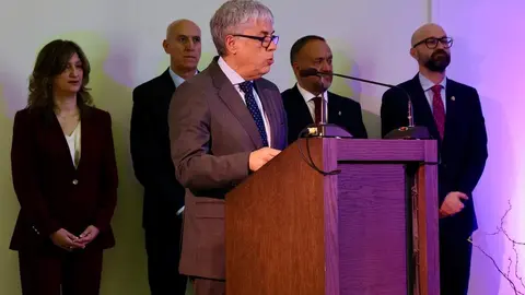 Acto conmemorativo del Día Internacional de la Mujer en León en el que participan la rectora de la ULE, Nuria González; el alcalde de la capital, José Antonio Diez; el presidente de la Diputación Provincial, Gerardo Álvarez Courel y el delegado territorial de la Junta, Eduardo Diego. Foto: Campillo.