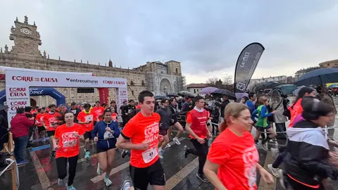 León reúne a 800 corredores en la carrera solidaria de Entreculturas. La prueba ‘Corre por una Causa’ destina su recaudación a la educación de menores refugiados en Sudán del Sur y la República Democrática del Congo. Fotos: AytoLeón