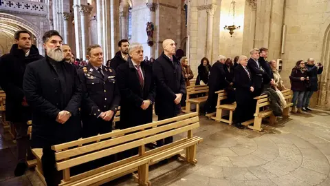 La Federación de Vecinos Rey Ordoño de León homenajea a la reina Urraca I, en el 900 aniversario de su muerte, bajo el título 'Por Urraca y todo su reino'. Foto: Campillo.