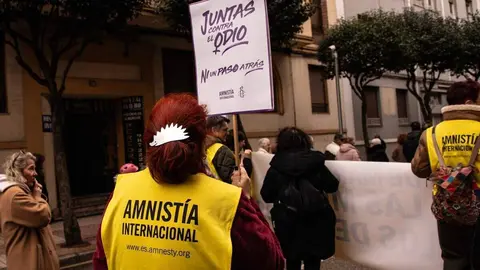 León ha vuelto a convertirse este 8 de marzo en escenario de una amplia movilización con motivo del Día Internacional de la Mujer, con una manifestación impulsada por la Comisión 8M León que ha reunido a cientos de participantes, en su mayoría mujeres, en una marcha que ha recorrido el centro de la capital. Fotos: Jesús GG.
