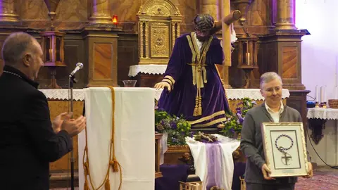 San Andrés abre su Semana Santa con un pregón emotivo de Yolanda Rubio. La iglesia de San Andrés Apóstol reunió a numerosos fieles en un acto organizado por la Cofradía Las Tres Caídas de Jesús Nazareno que marcó el inicio de los actos de la Semana Santa 2026.