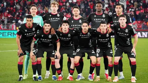 La Cultural vuelve a sufrir, esta vez en Almería, y se mantiene en una desesperada lucha por salir del hoyo. El equipo de De la Barrera, muy diferente en esta ocasión, no encuentra rearme en la primera mitad.