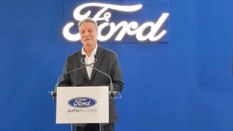 El concesionario oficial de Ford Motor Company en León, Auto Palacios, ha sido distinguido con el President’s Award 2026, un reconocimiento que la marca concede a los concesionarios con mayor excelencia en atención al cliente. El galardón llega además en un año simbólico para la empresa, que conmemora medio siglo de actividad en la ciudad, recordando sus inicios, el crecimiento del negocio y el papel de trabajadores históricos como Goyo, que acumula casi cinco décadas en la compañía.