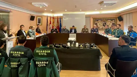 El Ayuntamiento de Valencia de Don Juan conmemoró el 11 de marzo el Día Europeo en Memoria de las Víctimas del Terrorismo mediante un acto celebrado en el Salón de Plenos del consistorio.