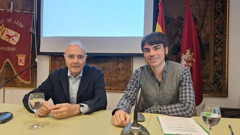 La Casa de León en Madrid fue escenario este jueves 12 de marzo de una charla dedicada al 'cambio climático', impartida por el ingeniero industrial Santiago Sabugal García. Foto: Casa de León.