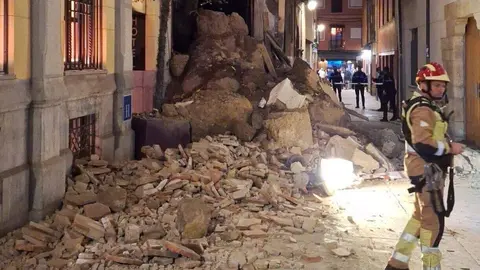 Colapsa una parte de la histórica casona de Dámaso Merino sin causar heridos. Foto: L.R.