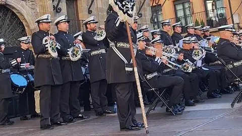 La ciudad de Astorga ha vuelto a convertirse este domingo, 15 de marzo, en el epicentro de la música procesional con la celebración del XXXI Certamen de Bandas de Semana Santa. El evento, que alcanza ya su trigésimo primera edición, ha reunido a cientos de fieles y melómanos para disfrutar de los sones típicos de la Pasión.