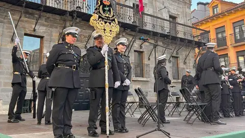 La ciudad de Astorga ha vuelto a convertirse este domingo, 15 de marzo, en el epicentro de la música procesional con la celebración del XXXI Certamen de Bandas de Semana Santa. El evento, que alcanza ya su trigésimo primera edición, ha reunido a cientos de fieles y melómanos para disfrutar de los sones típicos de la Pasión.
