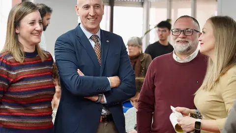 El alcalde de León, José Antonio Diez, asiste al encuentro 'Emprendimiento Femenino en la Hostelería, para visibilizar el talento, liderazgo, emprendimiento y aportación de las mujeres del sector en la provincia. Foto: Campillo.