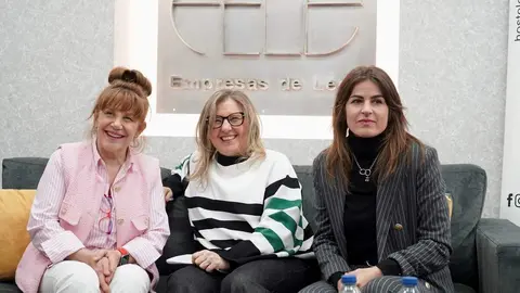 El alcalde de León, José Antonio Diez, asiste al encuentro 'Emprendimiento Femenino en la Hostelería, para visibilizar el talento, liderazgo, emprendimiento y aportación de las mujeres del sector en la provincia. Foto: Campillo.