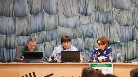 Jornada y taller práctico sobre las excavaciones en el yacimiento de Puente Castro.