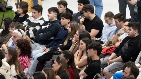 El proyecto FP STEAM Mujer reúne en Valladolid a estudiantes y profesionales para acercar la Formación Profesional a las oportunidades del ámbito científico-tecnológico y fomentar el talento joven, especialmente femenino, en sectores con gran proyección.