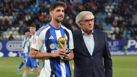 La SD Ponferradina vuelve a situarse en la pelea por los puestos de promoción tras imponerse con claridad al Unionistas de Salamanca en un encuentro vibrante disputado en El Toralín. El 3-1 final permite a los bercianos alcanzar los 43 puntos y reengancharse a la zona noble de la clasificación.