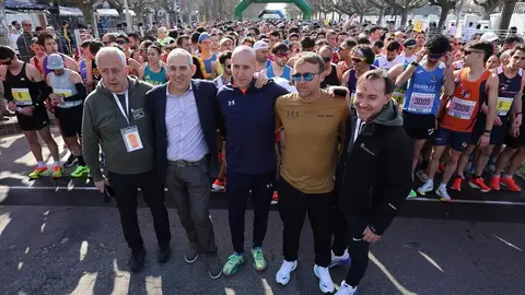 Salida de la XVI edición de la Media Maratón de León y la Carrera 5K , a las que acude el alcalde de la ciudad, José Antonio Diez