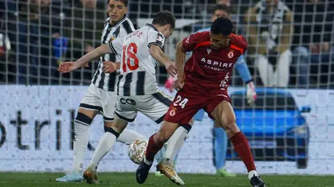 Un penalti en el último minuto de Chacón permite al equipo leonés sobrevivir ante un Castellón superior por momentos y seguir soñando con una milagrosa salvación