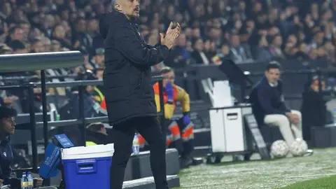 Un penalti en el último minuto de Chacón permite al equipo leonés sobrevivir ante un Castellón superior por momentos y seguir soñando con una milagrosa salvación