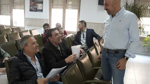 El secretario general de UGT Castilla y León, Óscar Lobo (D), durante el Comité Constituyente de UGT Bierzo. Foto: César Sánchez.