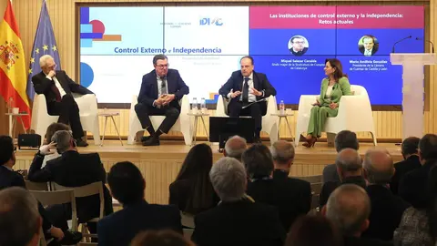 El presidente del Consejo de Cuentas de Castilla y León, Mario Amilivia, interviene en el Encuentro de Alto Nivel organizado por el Tribunal de Cuentas, en colaboración con la Iniciativa de Desarrollo de la Asociación Internacional de Entidades Fiscalizadoras Superiores. Foto: Juan Lázaro.