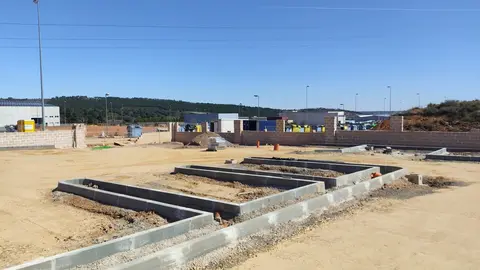 Astorga avanza en la construcción de su nuevo punto limpio. Las obras en el polígono industrial progresan con una inversión de más de 419.000 euros.