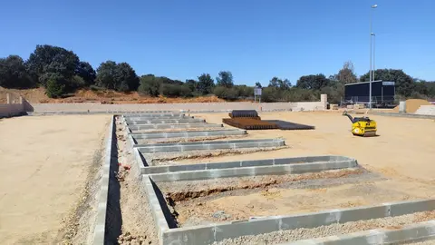 Astorga avanza en la construcción de su nuevo punto limpio. Las obras en el polígono industrial progresan con una inversión de más de 419.000 euros.
