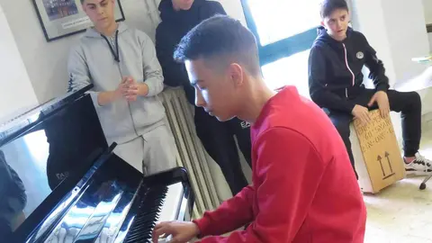 El Programa de Protección Internacional de San Juan de Dios León, con sede en La Fontana de Armunia, ha sido distinguido con el VII Premio Concordia otorgado por el IES Antonio García Bellido. El galardón pone en valor el trabajo desarrollado en favor de la integración de personas solicitantes de asilo y refugiadas en la ciudad.