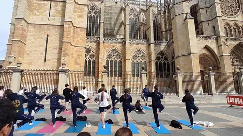 El Colegio La Asunción de León celebró este jueves el Día del Bienestar con la participación de más de 800 alumnos en una programación que combinó actividades dentro y fuera del centro.