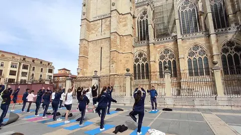 El Colegio La Asunción de León celebró este jueves el Día del Bienestar con la participación de más de 800 alumnos en una programación que combinó actividades dentro y fuera del centro.