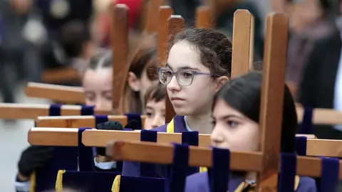 Primera procesión infantil de la Semana Santa de León organizada la Cofradía de la Agonía de Nuestro Señor. Fotos: Peio García.