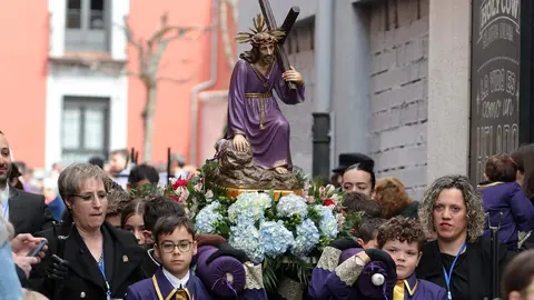 Primera procesión infantil de la Semana Santa de León organizada la Cofradía de la Agonía de Nuestro Señor. Fotos: Peio García.