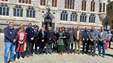 El Día de la Escucha rinde homenaje a quienes cuidan, con Ana Carlota Amigo como símbolo de una realidad mayoritariamente femenina y silenciosa.