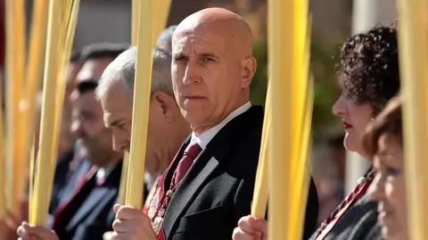 La Procesión de las Palmas inaugura la Semana Santa en una mañana cargada de devoción. Fotos: Peio García