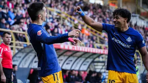 Todos los males que acumula la Cultural, todos sin excepción, florecieron en el Reino de León este domingo. El equipo de De la Barrera cae con estrépito.