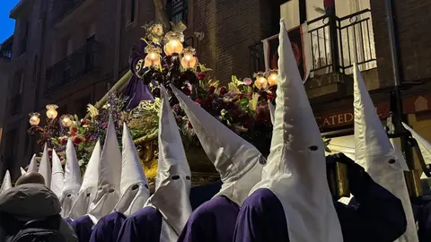 El Dainos provocó admiración en medio de la devoción de los leoneses. 
Fotos: S. García