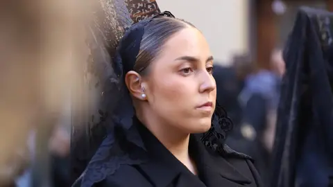 Miles de leoneses acompañan al Cristo del Gran Poder en una tarde de fervor. Fotos: Isaac Llamazares.