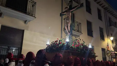 La procesión, Rosario de Pasión, con salida desde San Marcelo, recorre el centro histórico a través de seis escenas que narran de forma dinámica y catequética los momentos clave del relato cristiano. Foto: S. García.